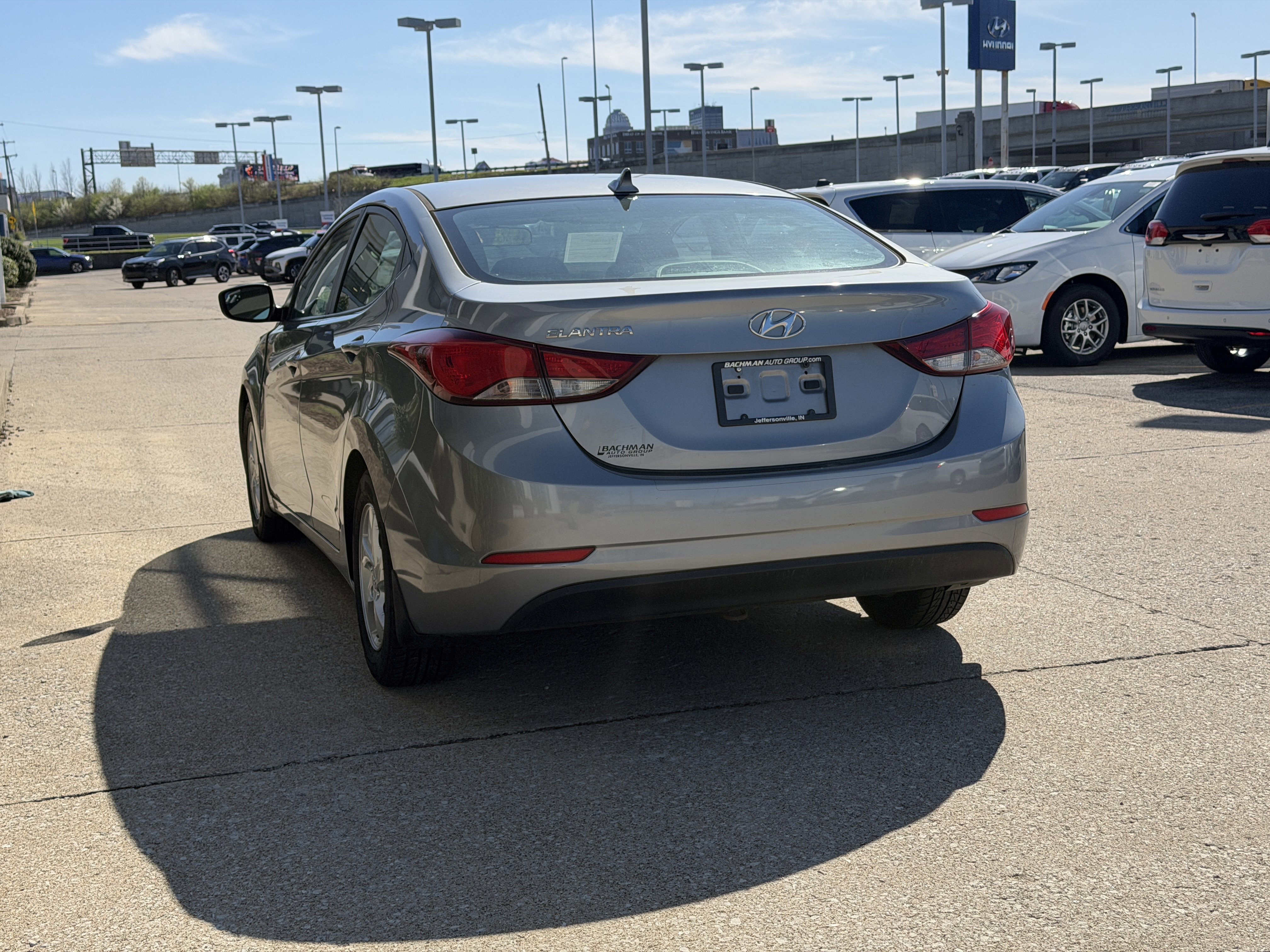 Used 2015 Hyundai Elantra SE image 7