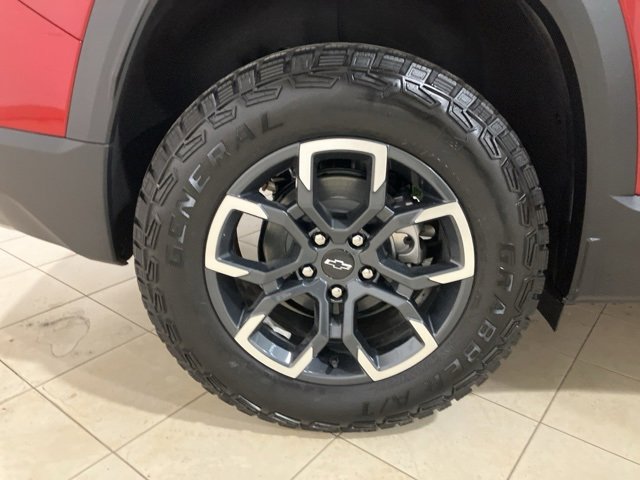 New 2026 Chevrolet Equinox ACTIV w/ Convenience Package III image 30