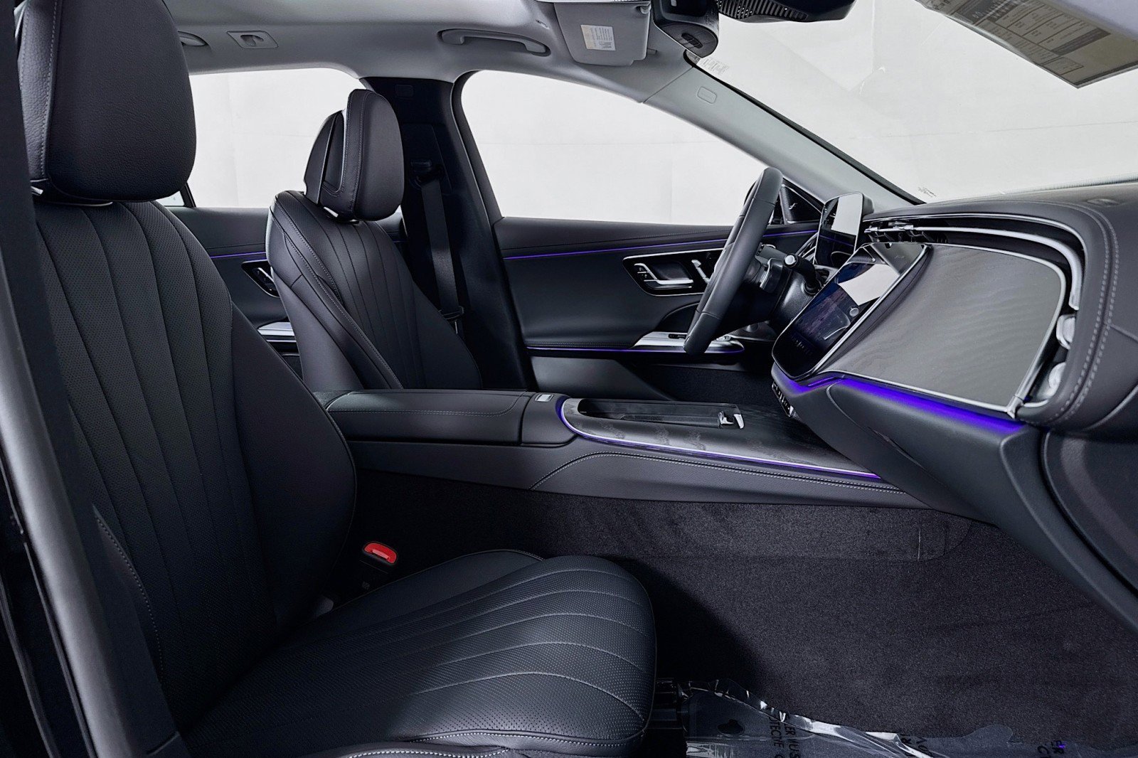 New 2025 Mercedes-Benz E 450 4MATIC All-Terrain Wagon image 6