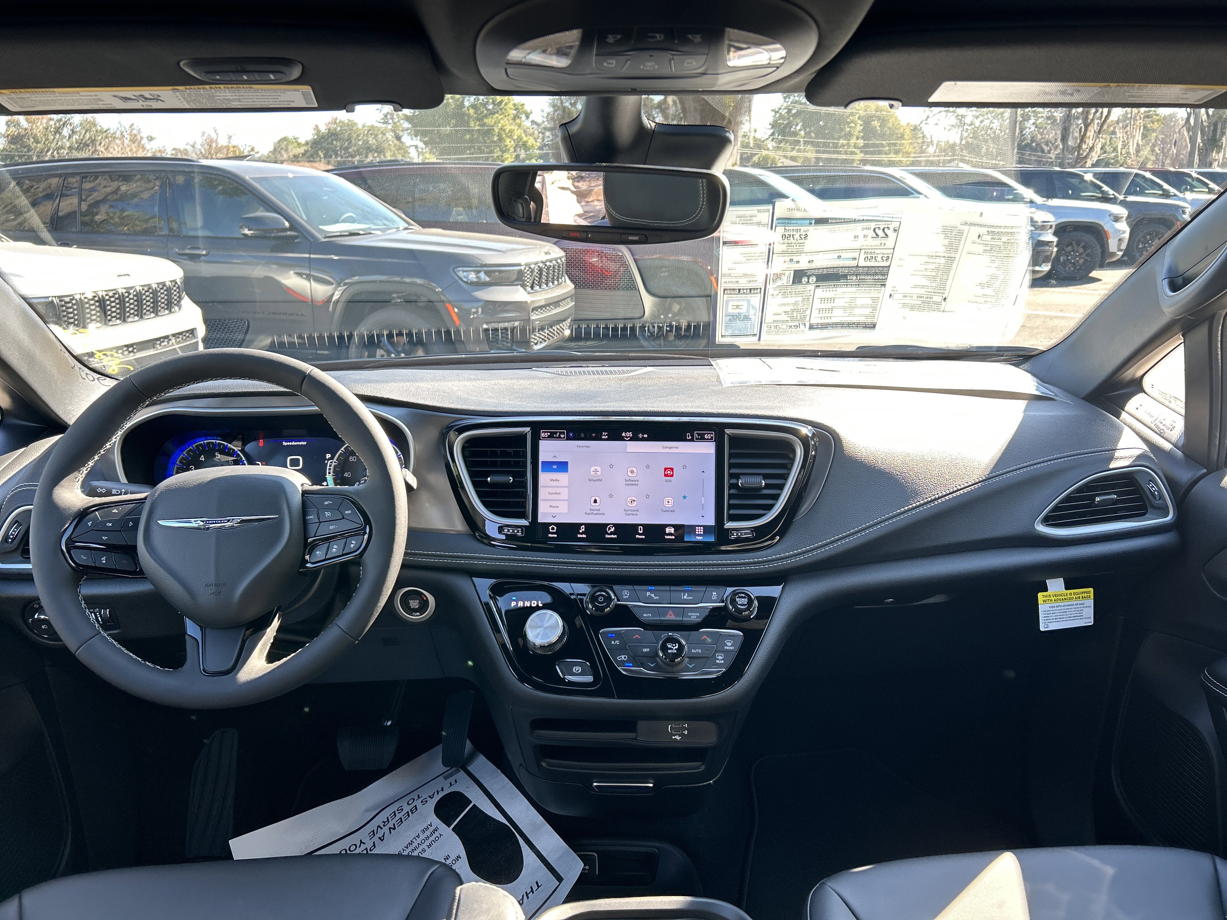 New 2026 Chrysler Pacifica Select image 58