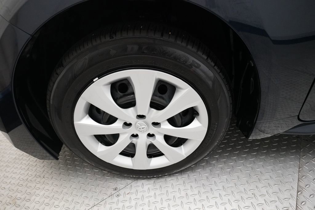 Used 2025 Toyota Corolla LE FWD image 26