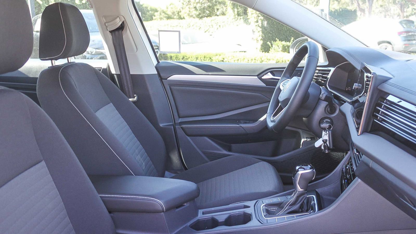 Used 2025 Volkswagen Jetta S FWD image 17