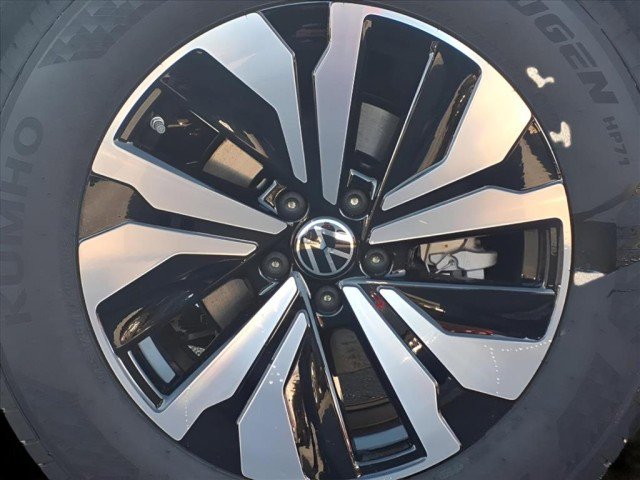 New 2026 Volkswagen Atlas Cross Sport SE image 4