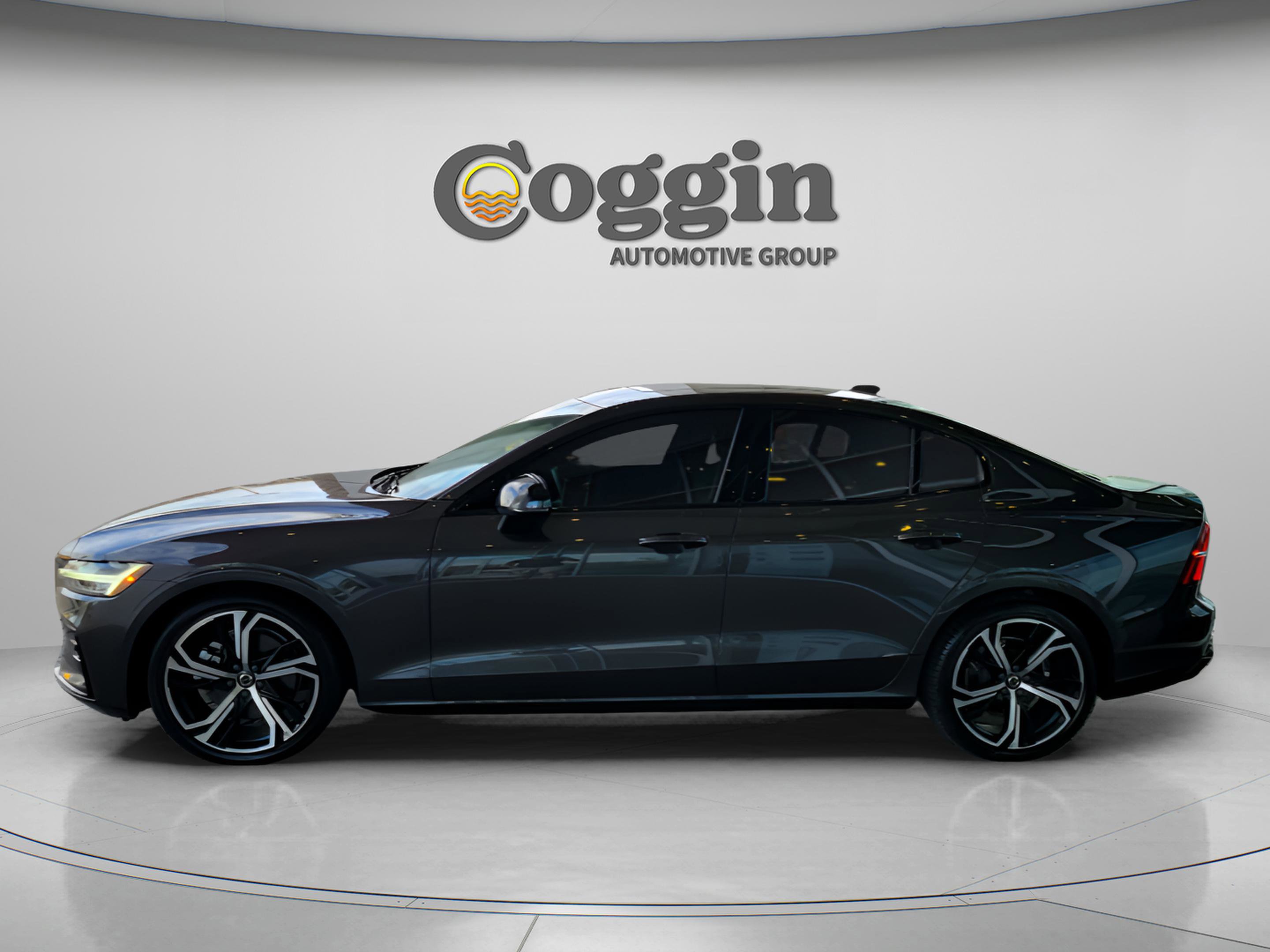 Used 2024 Volvo S60 B5 Core image 3
