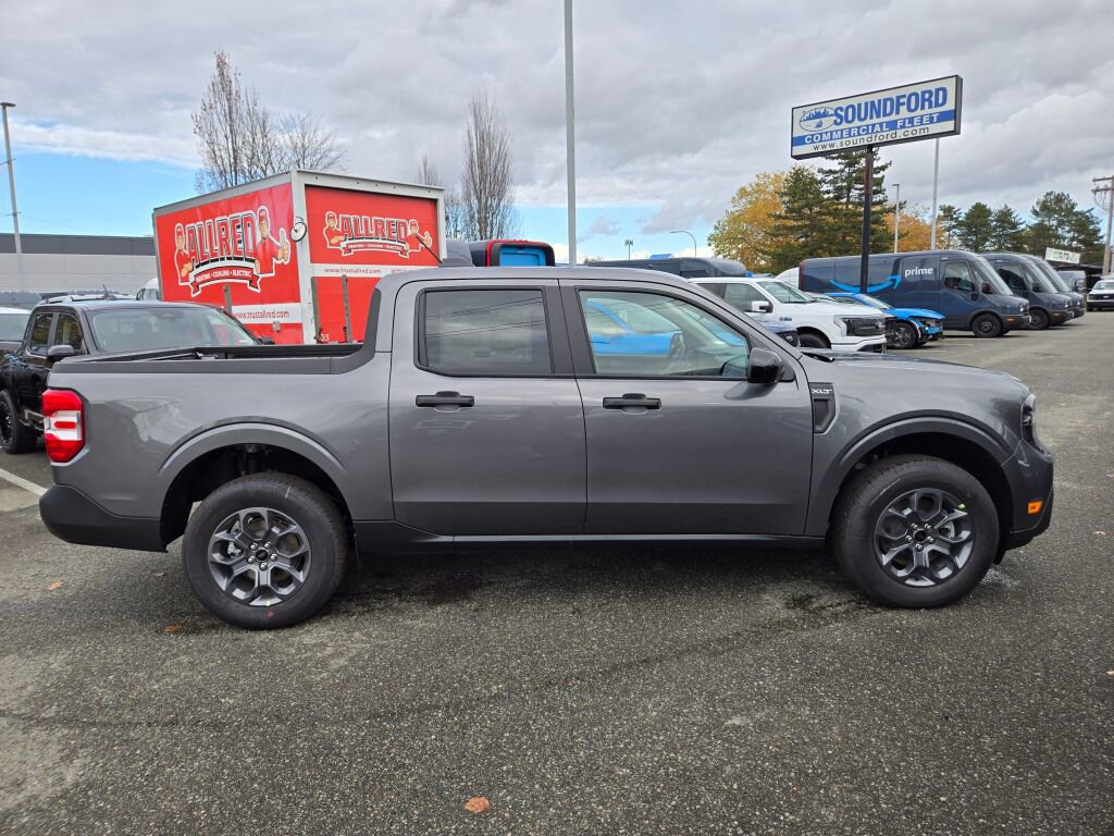 New 2025 Ford Maverick XLT w/ XLT Luxury Package image 4