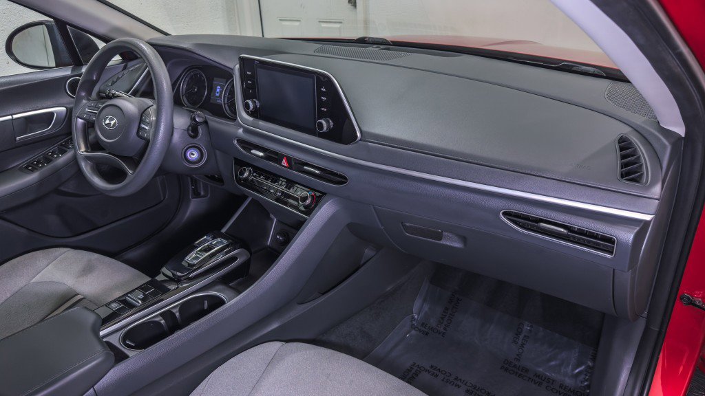 Used 2022 Hyundai Sonata SE image 19