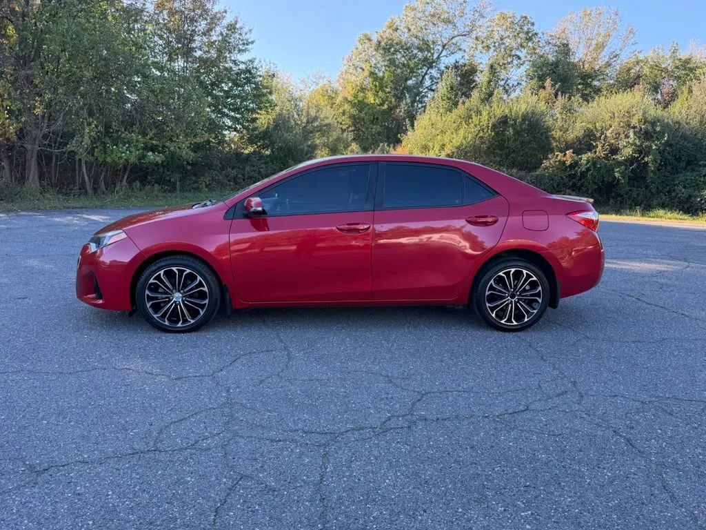 Used 2014 Toyota Corolla S FWD image 2