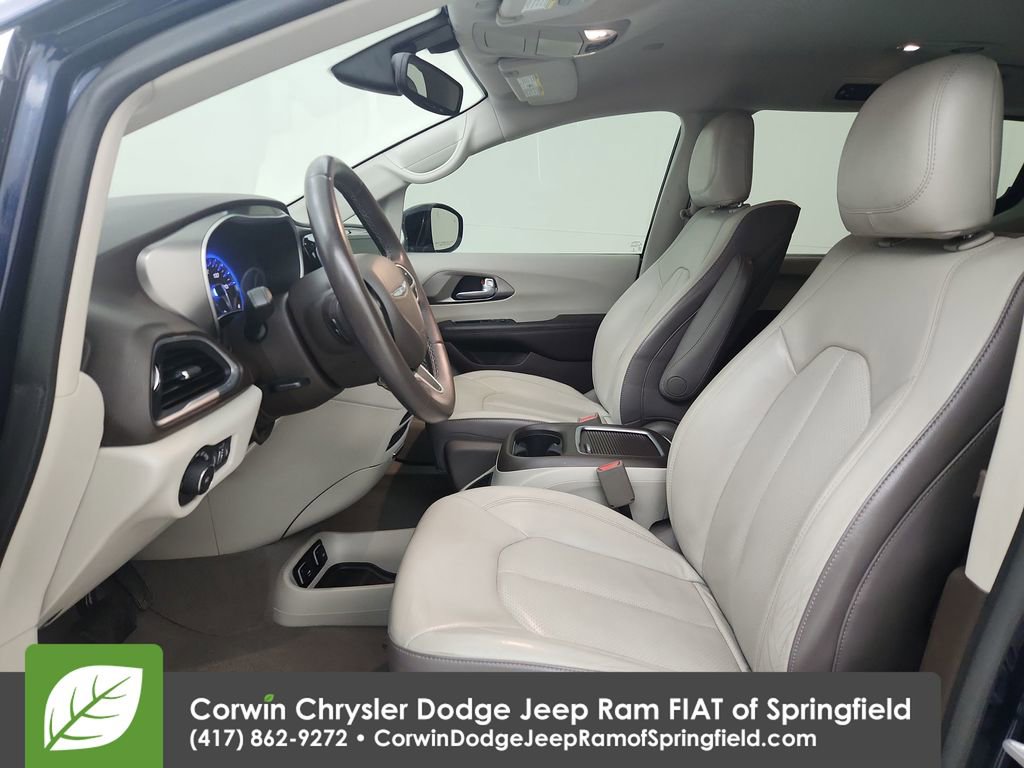 Used 2017 Chrysler Pacifica Touring-L Plus image 19