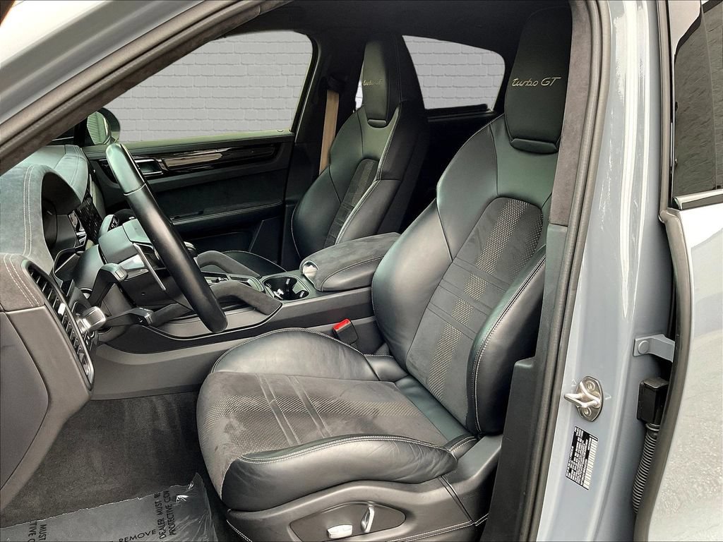 Used 2022 Porsche Cayenne Turbo GT AWD/4WD image 19