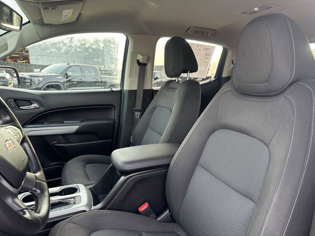 Used 2016 Chevrolet Colorado LT w/ LT Convenience Package image 10