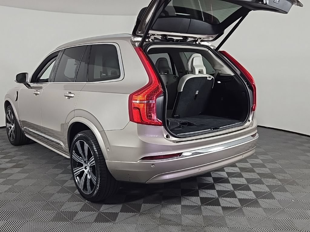 Certified 2024 Volvo XC90 T8 Plus AWD/4WD image 14