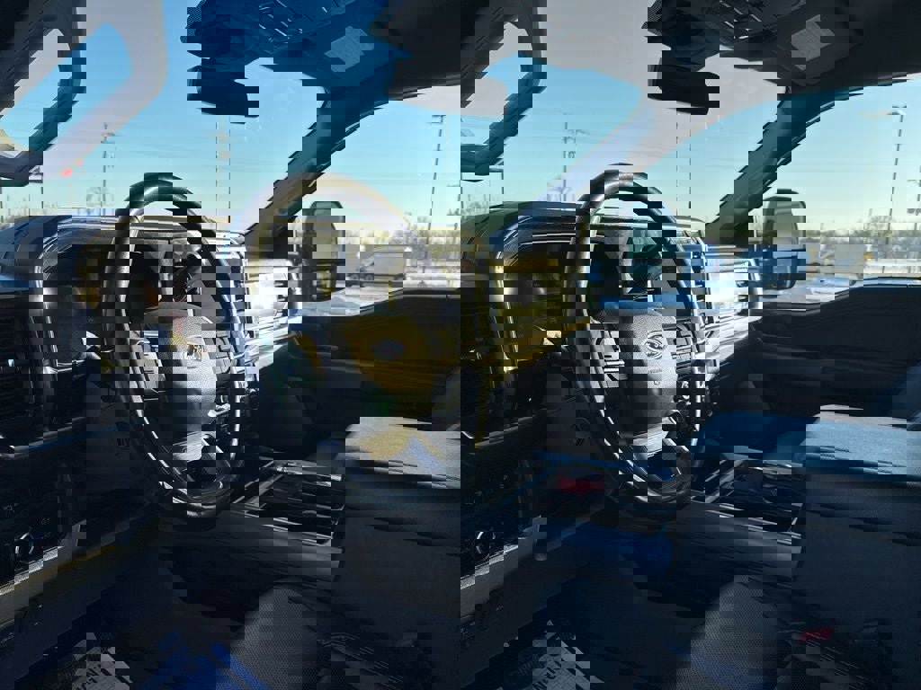 Used 2024 Ford F250 Lariat w/ Black Appearance Package image 10