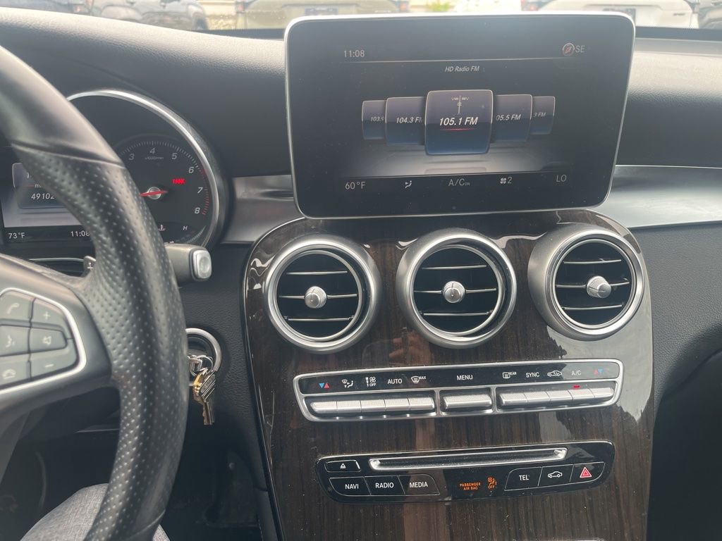 Used 2019 Mercedes-Benz GLC 300 4MATIC image 10