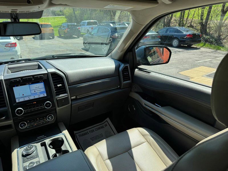 Used 2018 Ford Expedition XLT w/ Equipment Group 202A image 28