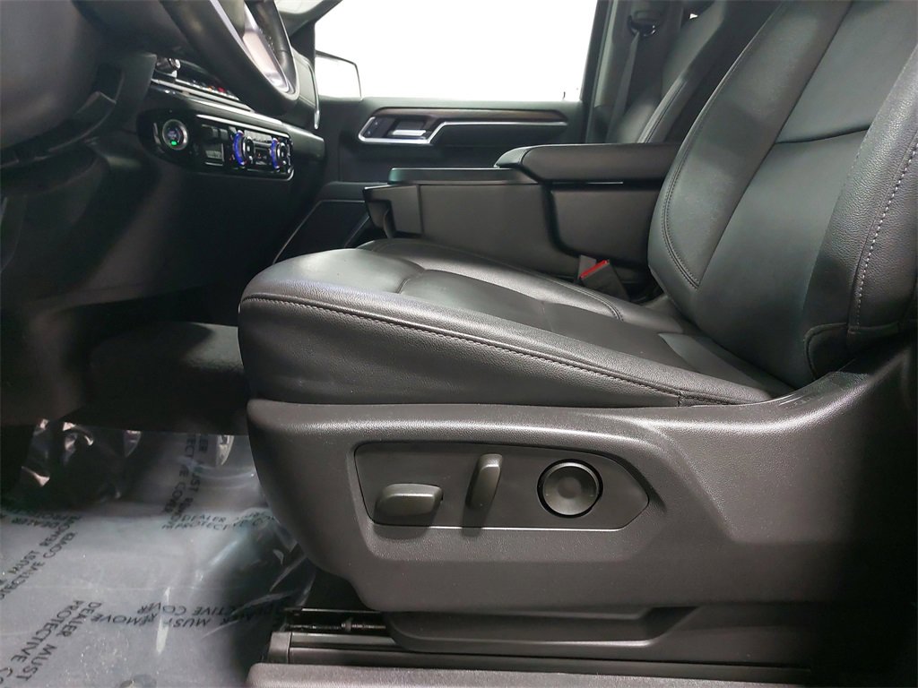 Used 2025 GMC Sierra 1500 SLT image 30