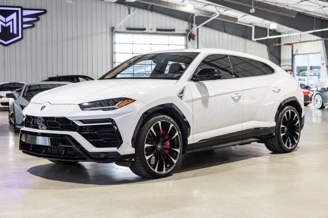 Used 2022 Lamborghini Urus AWD/4WD image 2