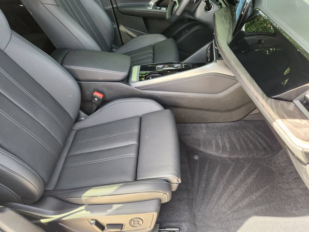 Certified 2025 Audi Q5 Premium Plus w/ Premium Plus AWD/4WD image 17