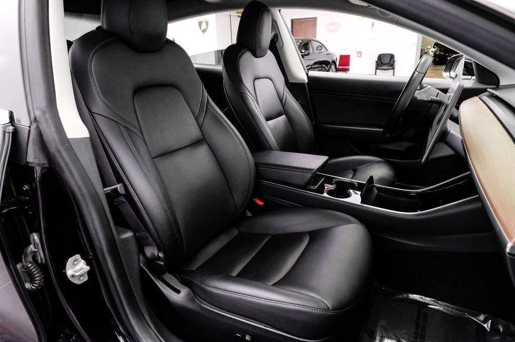 Used 2019 Tesla Model 3 Standard Range RWD image 38