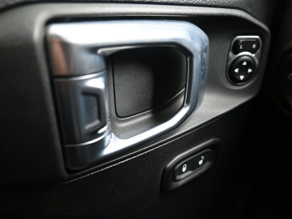 Used 2021 Jeep Wrangler Unlimited Sport S image 27