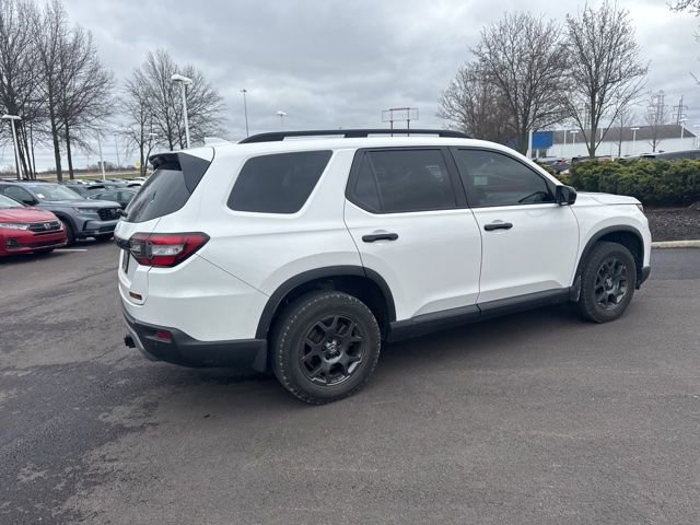 Used 2023 Honda Pilot TrailSport image 13