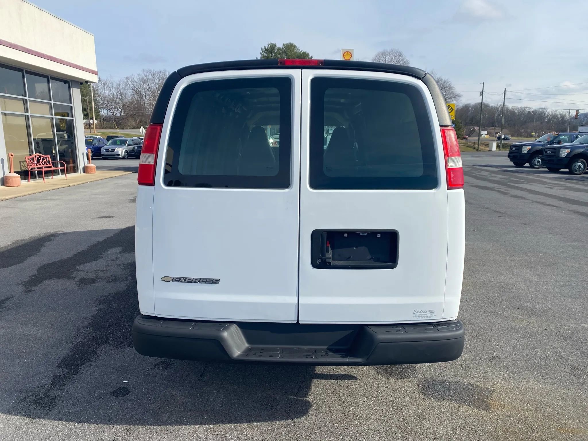 Used 2017 Chevrolet Express 3500 Extended image 6