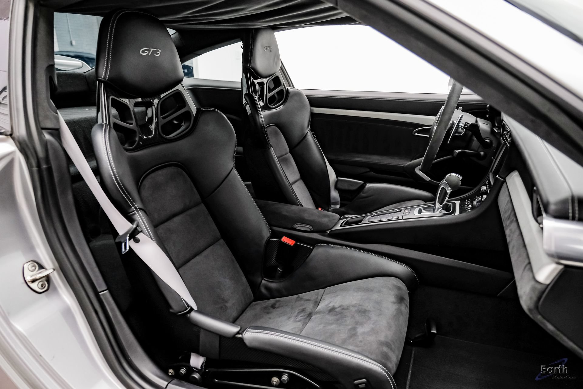 Used 2015 Porsche 911 GT3 RWD image 48