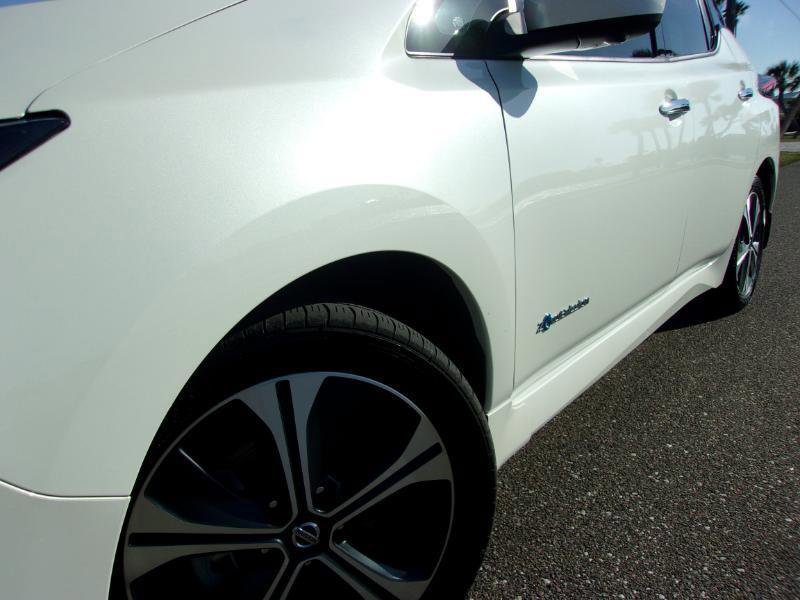 Used 2019 Nissan Leaf SL Plus w/ Protection Package image 17
