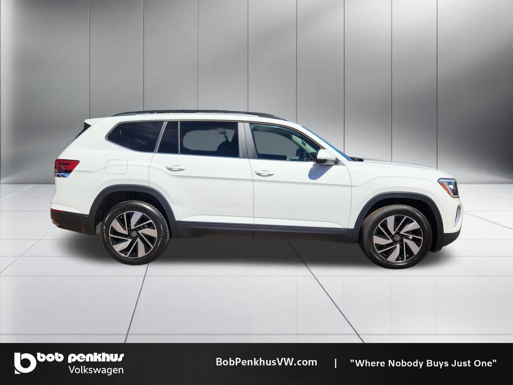 Used 2024 Volkswagen Atlas SE AWD/4WD image 24