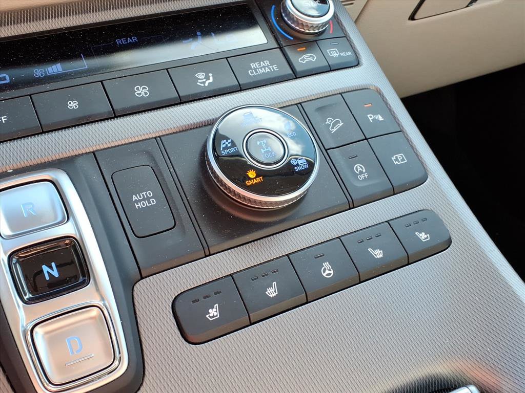 Used 2024 Hyundai Palisade Limited image 14