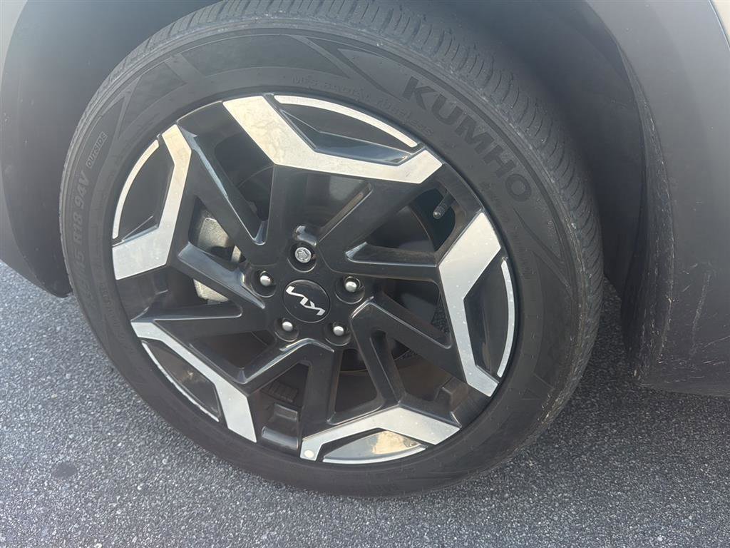 Used 2025 Kia Seltos SX AWD/4WD image 12