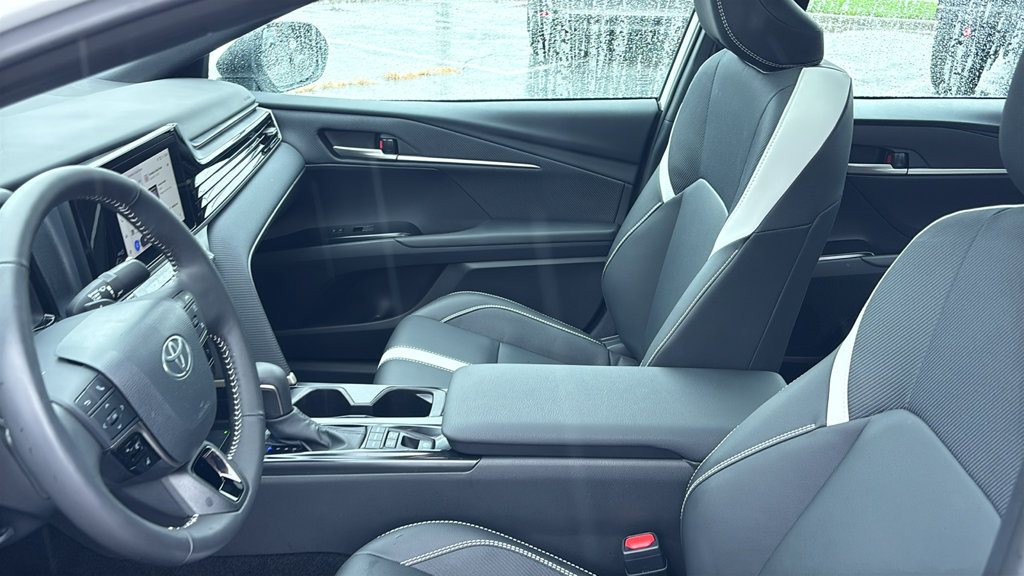 Used 2026 Toyota Camry SE w/ Convenience Package FWD image 26