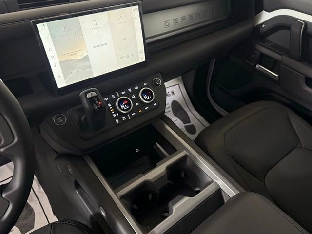 New 2025 Land Rover Defender 110 V8 image 40