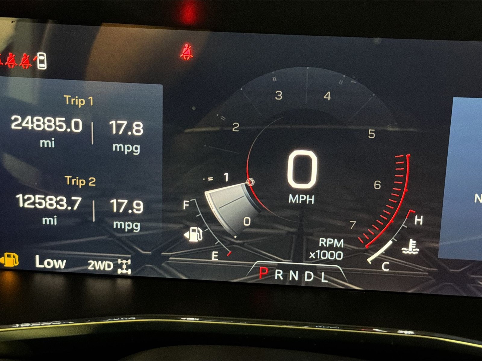 Used 2024 GMC Canyon Denali AWD/4WD image 17