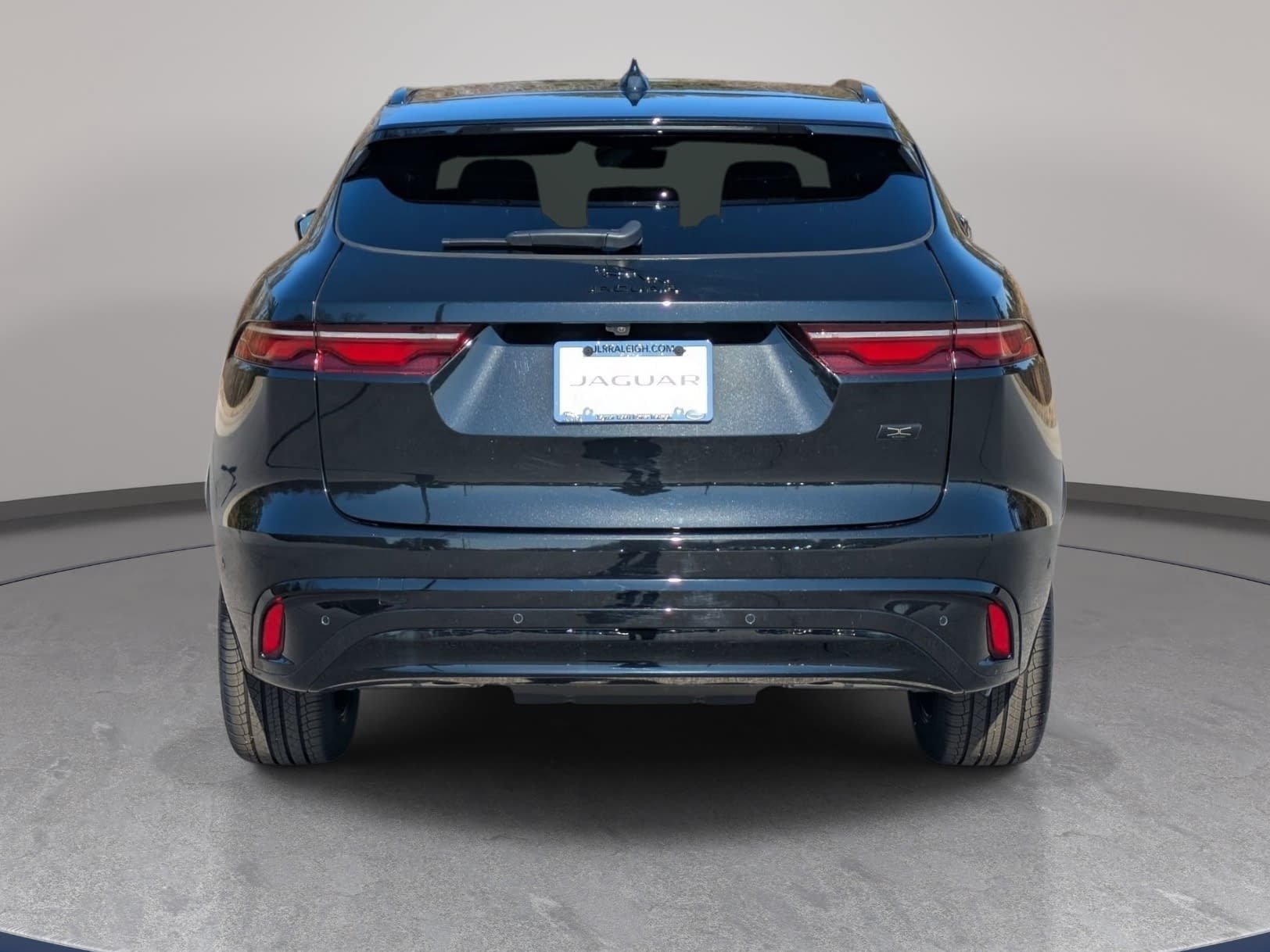 New 2026 Jaguar F-PACE R-Dynamic S AWD/4WD image 6