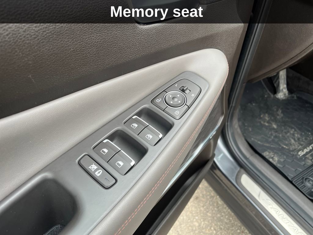 Used 2020 Hyundai Santa Fe Limited image 15