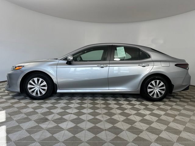 Used 2023 Toyota Camry LE w/ Cold Weather Package FWD image 9