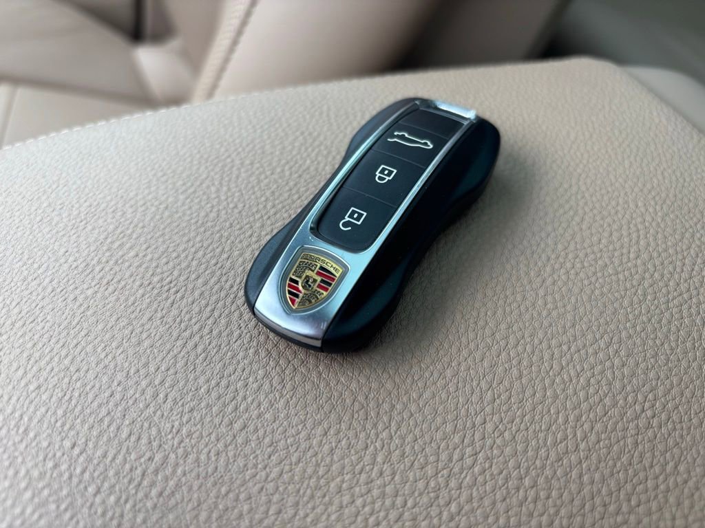 Used 2019 Porsche Cayenne S image 41