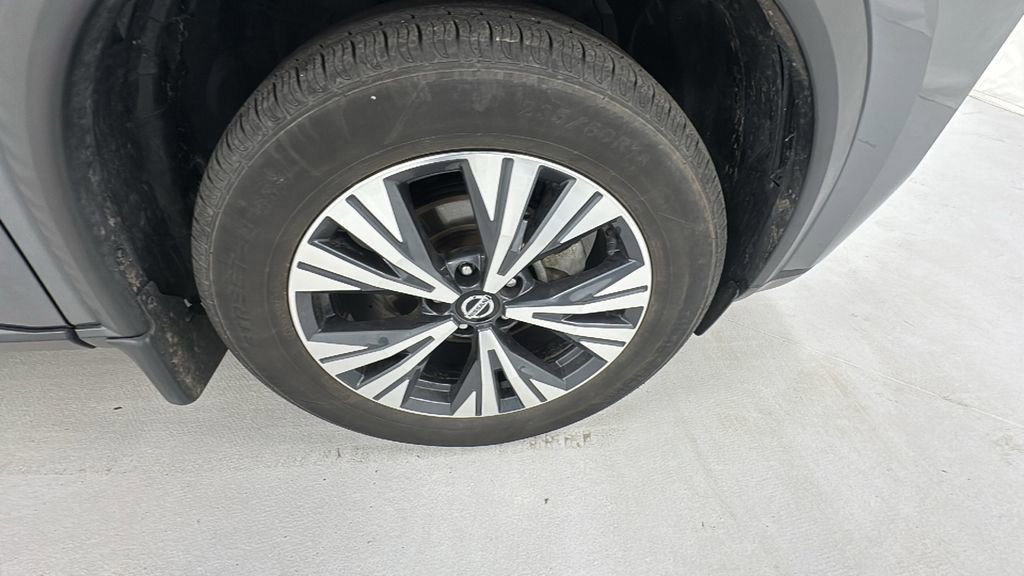 Used 2021 Nissan Rogue SV image 9