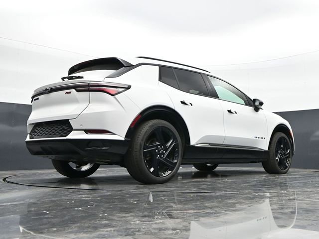 Used 2024 Chevrolet Equinox EV RS FWD image 40