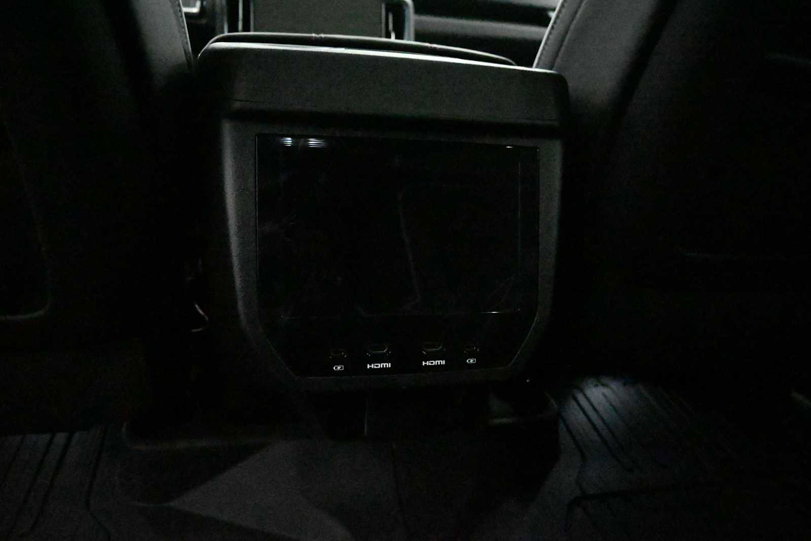 New 2026 GMC Yukon XL AT4 Ultimate w/ LPO, Floor Liner Package AWD/4WD image 26