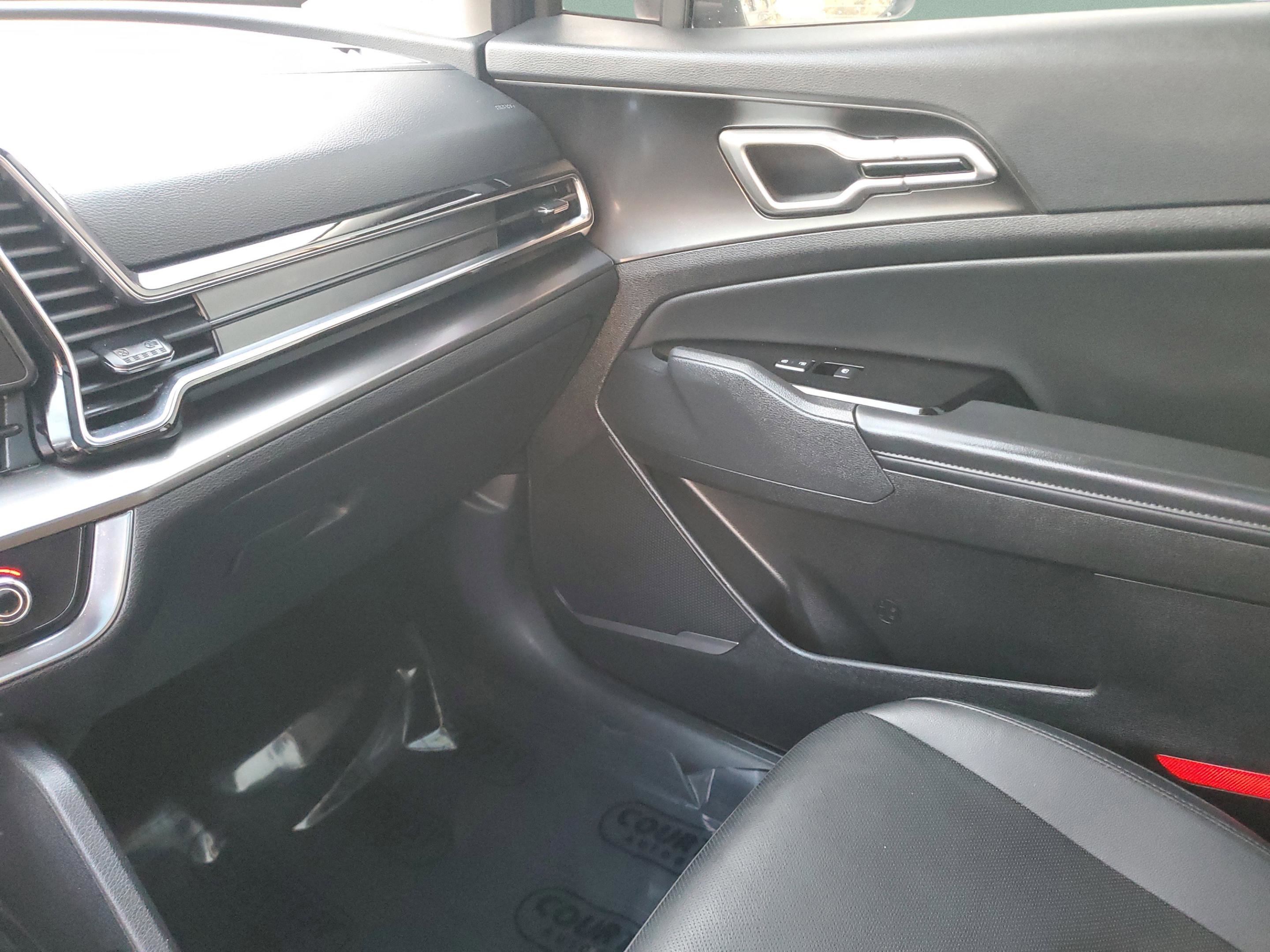 Certified 2025 Kia Sportage EX w/ Premium Package image 25