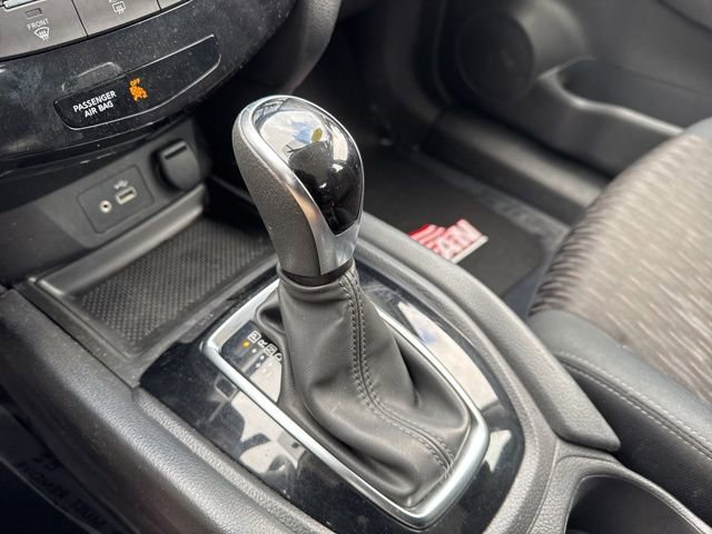 Used 2018 Nissan Rogue S image 13