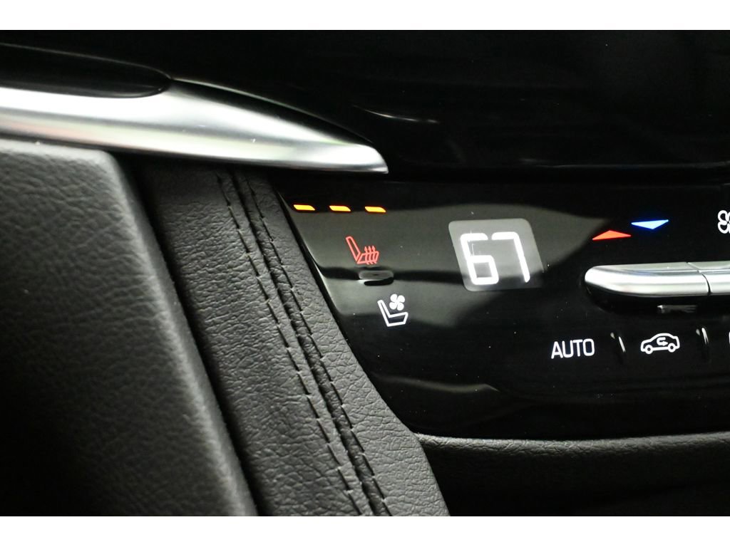 Used 2024 Cadillac XT6 Premium Luxury w/ Technology Package AWD/4WD image 52