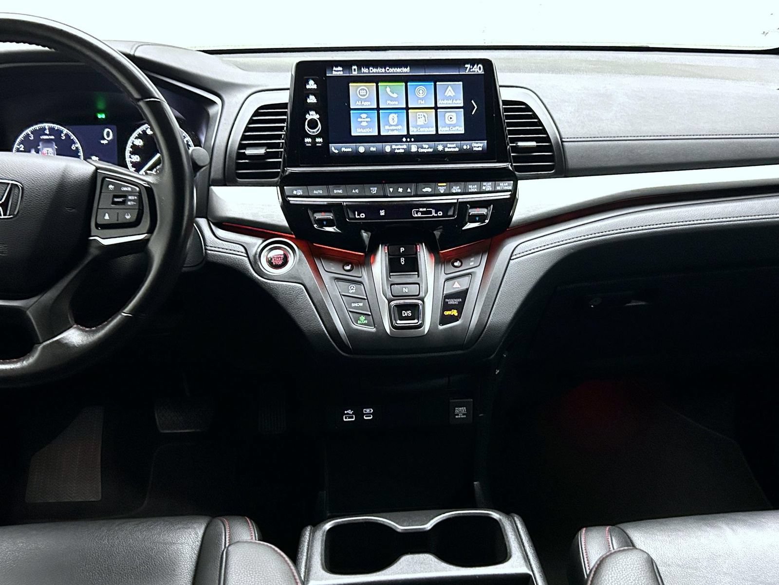 Used 2025 Honda Odyssey Sport-L image 13