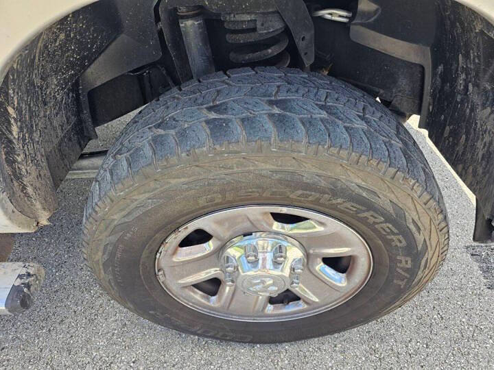 Used 2018 RAM 2500 SLT image 30