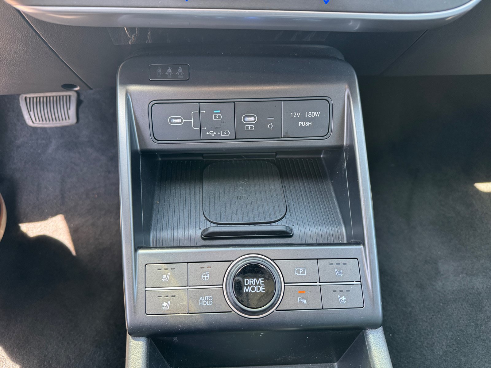 Used 2024 Hyundai Kona Limited FWD image 15