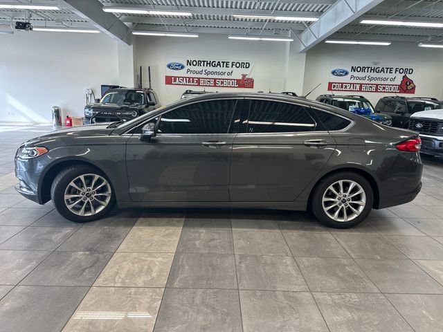 Used 2017 Ford Fusion SE w/ Fusion SE Technology Package FWD image 13