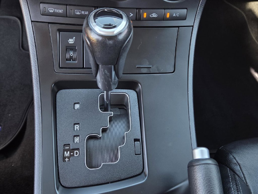 Used 2013 MAZDA MAZDA3 i Grand Touring w/ Tech Pkg FWD image 32