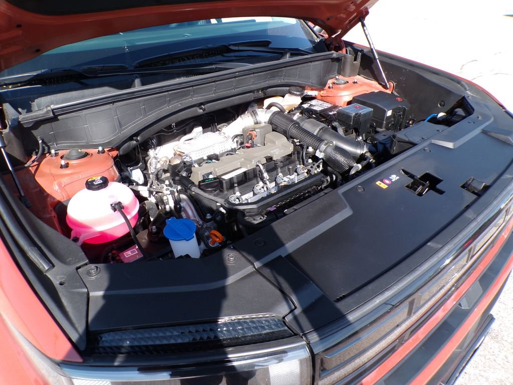 Certified 2025 Hyundai Santa Fe XRT AWD/4WD image 32