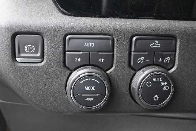 Used 2023 Chevrolet Silverado 1500 LT AWD/4WD image 20